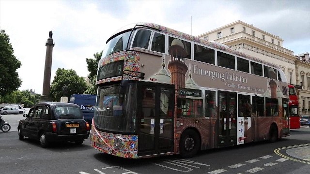 "Emerging Pakistan" campaign on a London bus