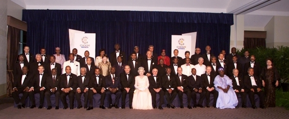 Commonwealth leaders with the Queen in 2002