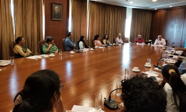 Discussion at the Nehru Centre in Bombay on the Round Table's special editions on India and Pakistan.
